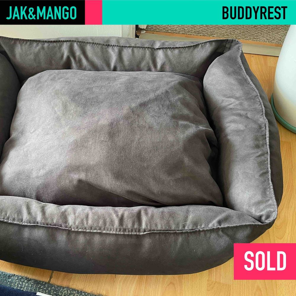 SOLD! BUDDYREST
Oasis Nesting Dog Bed